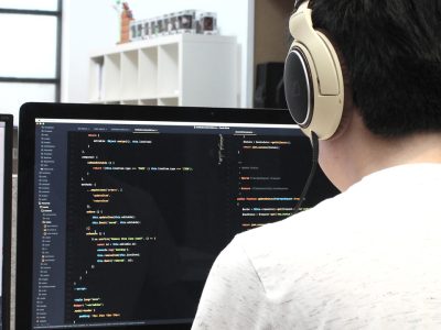 چرا اپل موزیک بهترین پلتفرم موسیقی برای برنامه نویسان است؟