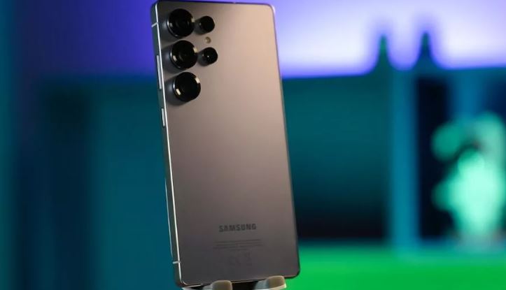 سری گلکسی S26 در معرض چالش قیمت؛ سامسونگ با هزینههای سرسامآور مواجه است